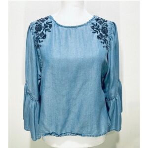 Hollister Blue Embroidered Floral Flare Sleeves Back Button Chambray Blouse S